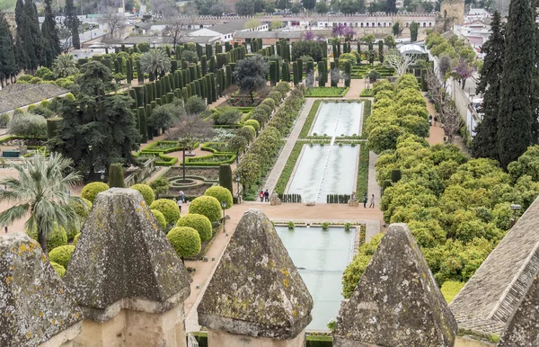 Trädgårdar alcazar de los reyes cristianos i cordoba, Spanien — Stockfoto