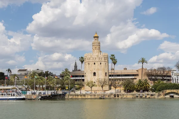 Torre del Oro, Sevilla, Guadalquivir, Torre de oro, Sevil — Foto de Stock