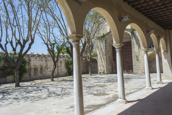 Cartuja Manastırı avlu, Jerez de la Frontera