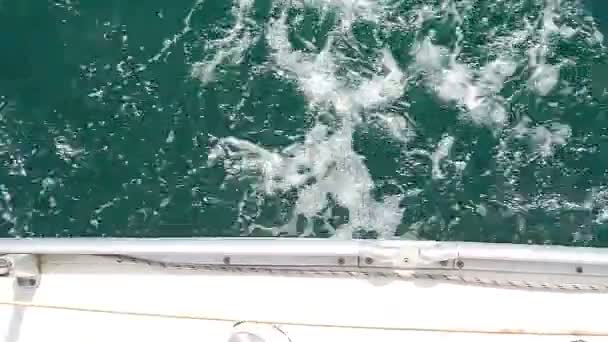 Segelboot segeln — Stockvideo