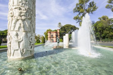 Dolambaçlı denizciler, Sevilla, İspanya. Turizm Bürosu (S