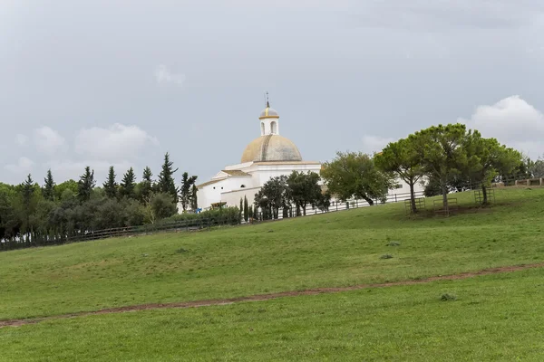 Casa en el campo, tierras de cultivo, paisaje — Foto de Stock