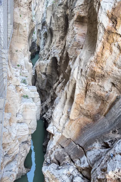 Formations rocheuses dans la rivière (Caminito del Rey, Malaga ) — Photo