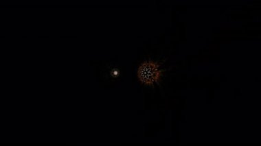 Toroidal göz yapısı psikedelik bir alanda ortaya çıkıyor, fraktal dmt uzayı kutsal geometri ve kundalini kuvveti boyunca genişliyor, elf makinelerinden esinlenilmiş imgelemsel bir ortam.