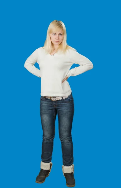 Güzel bir sarışın Slav kız poz portresi