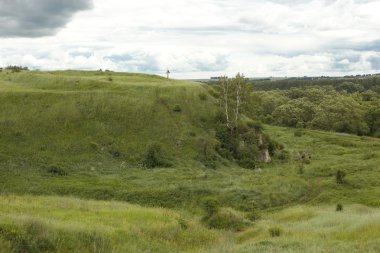 Bizi aşar gökyüzü