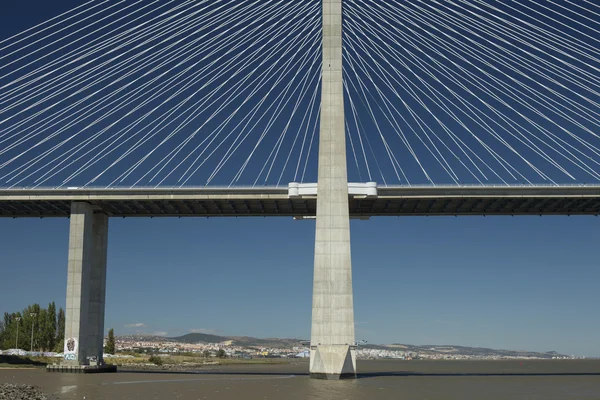 Vasco de gama brug — Stockfoto