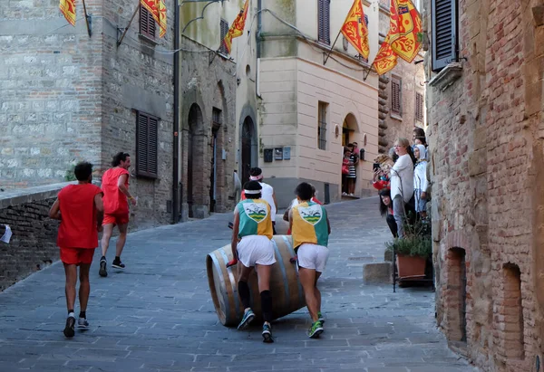 Bravio delle Botti, Montepulciano, Toskana, İtalya