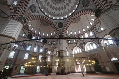 İstanbul 'un Fatih ilçesinde yer alan bir Osmanlı imparatorluk camisi olan Şehzade Camii (Türk Seyzade Camii).