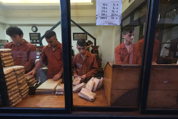 Kahve dükkanı Tahtakale, Kurukahveci Mehmet Efendi, İstanbul Türkiye