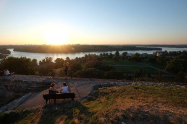 Sava ve Tuna nehirlerinin birleştiği yer Kalemegdan kalesi, Belgrad, Sırbistan.
