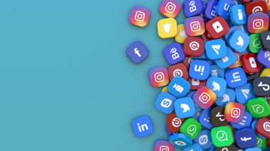 Pastel yeşil arkaplan üzerinde ana sosyal ağ uygulamalarının logosuna sahip bir grup kare rozetin 3D görüntülenmesi