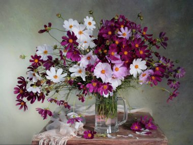 Güzel papatyalarla dolu bir hayat. Bir buket çiçek. .