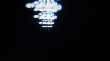 Projektörler, düzgün hareket ışık yanıp sönen