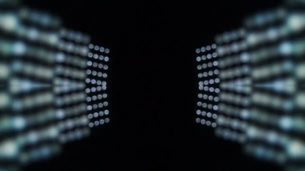 Proiettori lampeggianti, movimento regolare della luce — Video Stock
