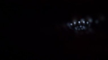 Projektörler, düzgün hareket ışık yanıp sönen