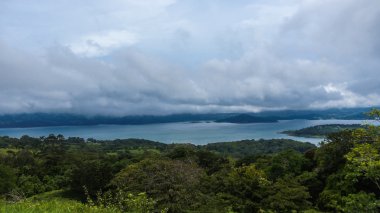 Arenal, lagün