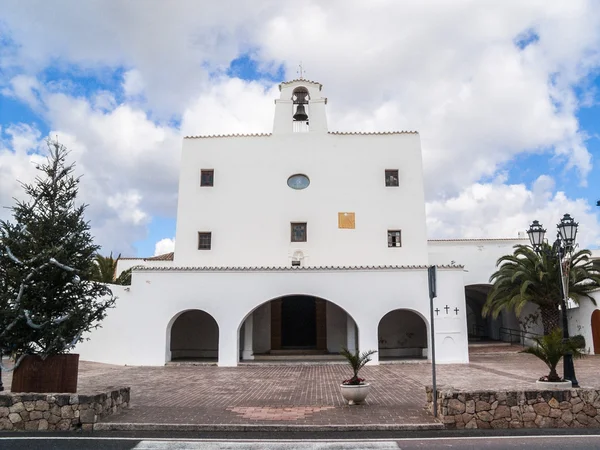 Kirche von sant josep de sa talaia — Stockfoto