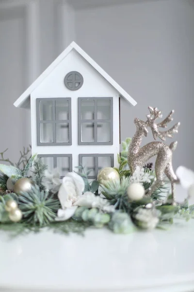 Kristal kütle biçiminde çiçek dekorasyonları 