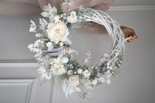 Kristal kütle biçiminde çiçek dekorasyonları 