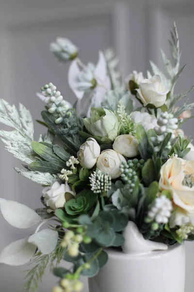 Kristal kütle biçiminde çiçek dekorasyonları 