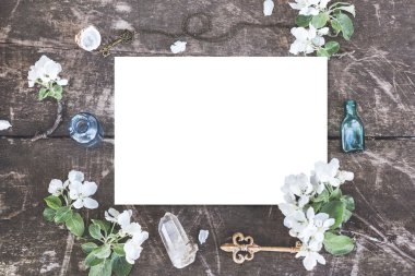 şık marka mockup fotoğraf 