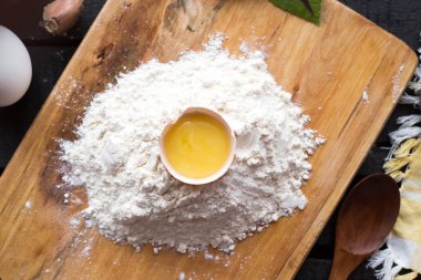 İtalyan spagetti ile boş tarif kitabı