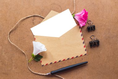 Kimlik ve zanaat mockup Retro filtre efekti ile ayarla