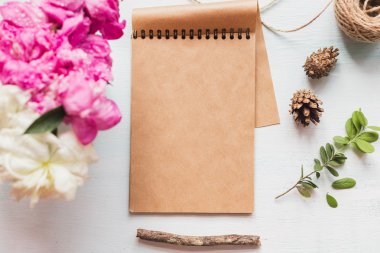 Kimlik ve zanaat mockup Retro filtre efekti ile ayarla