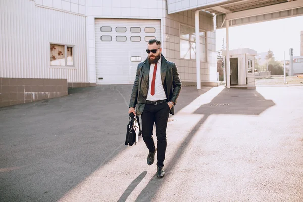 Business man outside — Stock Photo, Image