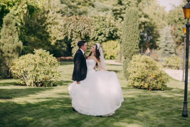 büyülü şenlikli düğün günü