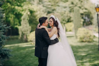 büyülü şenlikli düğün günü