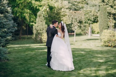 büyülü şenlikli düğün günü