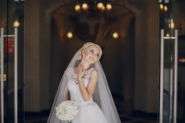 Matrimonio coppia in caffè — Foto Stock