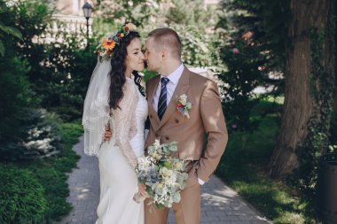 güneşli düğün günü