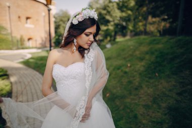 büyülü şenlikli düğün günü