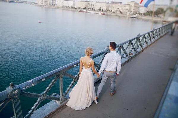 Jour de mariage à Budapest — Photo