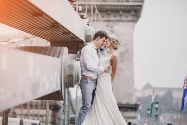 Giorno del matrimonio a Budapest — Foto Stock