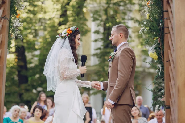 Arco cerimônia de casamento — Fotografia de Stock