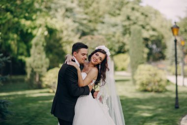 büyülü şenlikli düğün günü