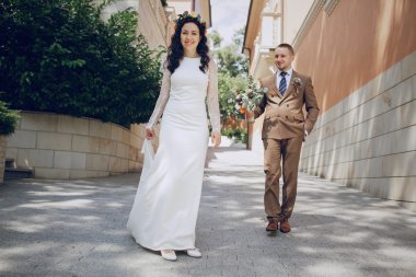 güneşli düğün günü