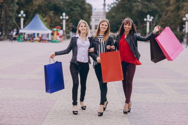 moda alışveriş caddesi