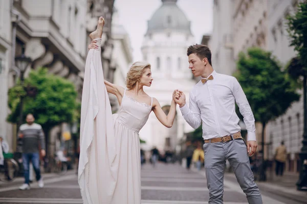 Giorno del matrimonio a Budapest — Foto Stock