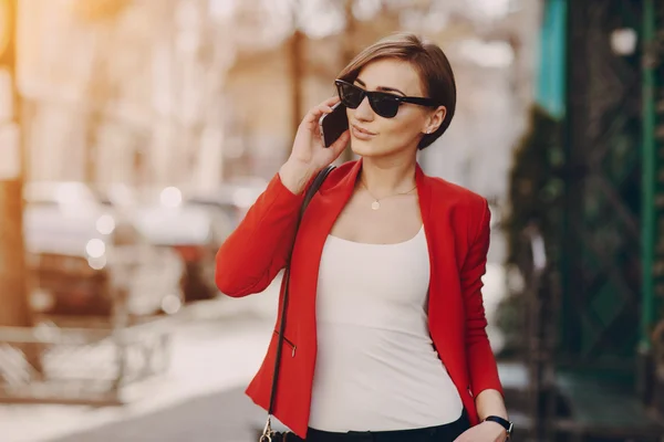 Beautiful young woman — Stock Photo, Image