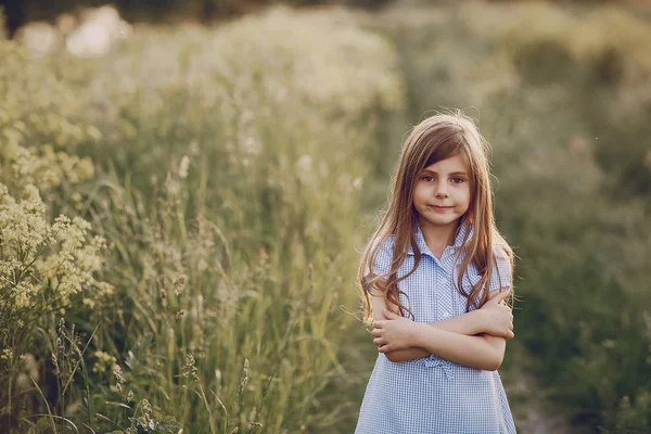 Mutter und Tochter draußen — Stockfoto