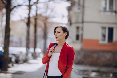 elektronik sigara ile kız