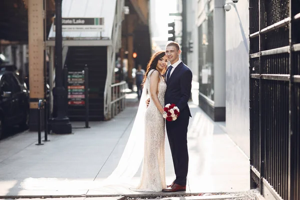 Casamento em uma cidade — Fotografia de Stock