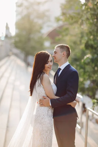 Hochzeit in einer Stadt — Stockfoto