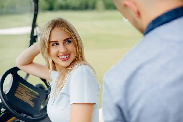 Beautiful couple spend time on a summer forest — Stock Photo, Image