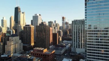 Günbatımında Chicago Şehir Manzarası - Havadan Görünüm